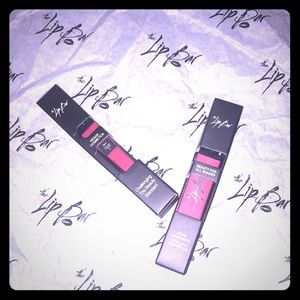 Liquid matte lipstick